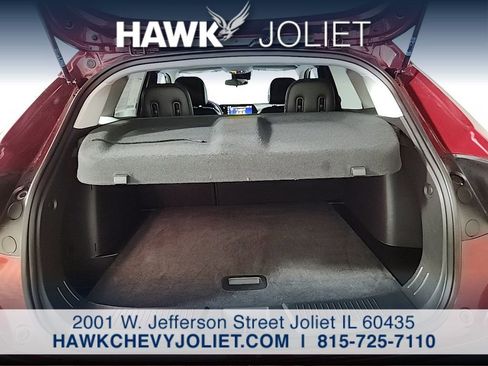 Used 2025 Chevrolet Trax LT w/ LT Convenience Package FWD image 22