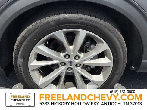 Used 2021 Ford Explorer Platinum w/ Premium Technology Package RWD image 9