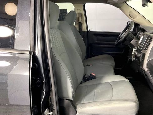 Used 2016 RAM 1500 Express w/ Black Ram 1500 Express Group RWD image 9
