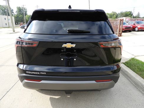 Used 2026 Chevrolet Equinox LT w/ LPO, Floor Liner Package AWD/4WD image 7