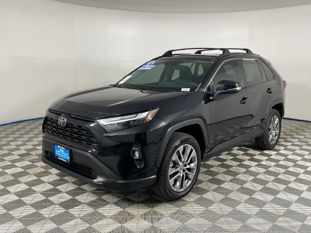 Used 2022 Toyota RAV4 XLE Premium AWD/4WD image 1