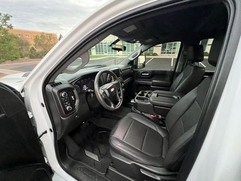 Used 2023 Chevrolet Silverado 2500 W/T w/ Gooseneck/5TH Wheel Package AWD/4WD image 19