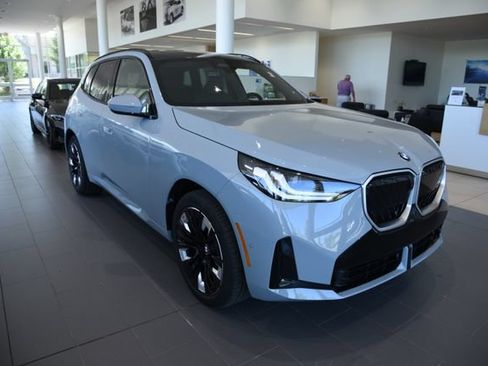 New 2026 BMW X3 xDrive30i w/ Premium Package AWD/4WD image 4