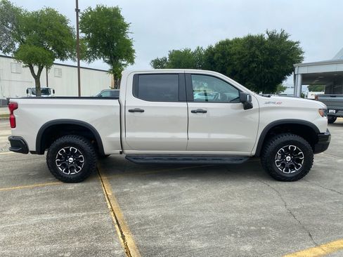 New 2026 Chevrolet Silverado 1500 ZR2 AWD/4WD image 7