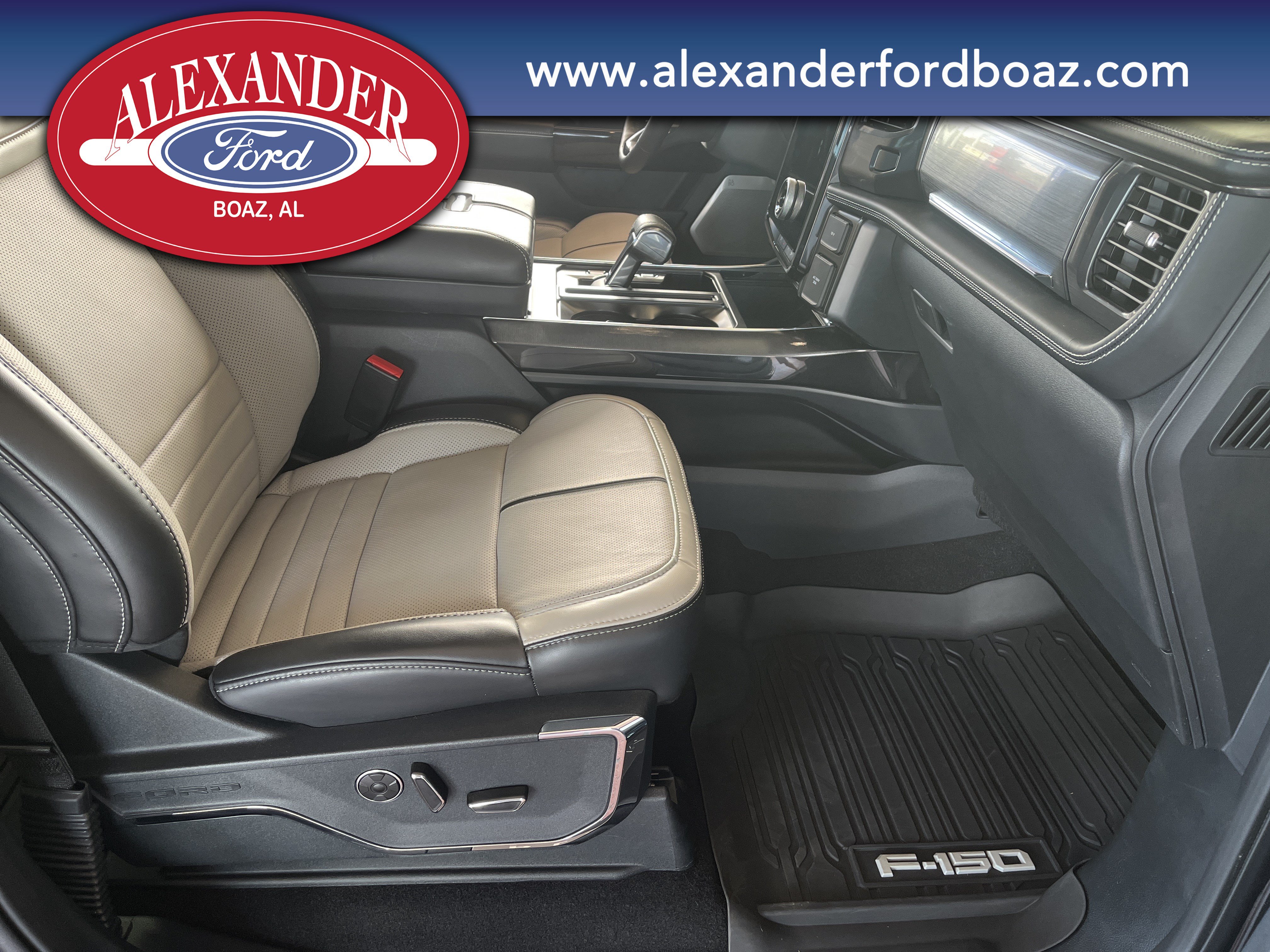 Used 2025 Ford F150 Lightning Platinum AWD/4WD image 19