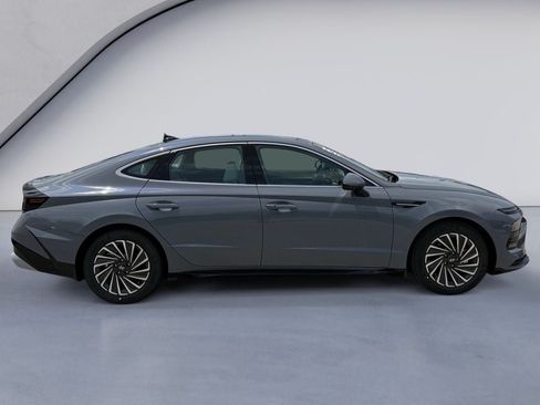 New 2026 Hyundai Sonata SEL FWD image 6