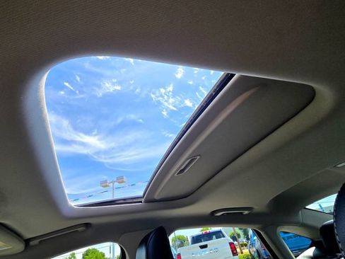 Used 2020 Ford Fusion SEL FWD image 9