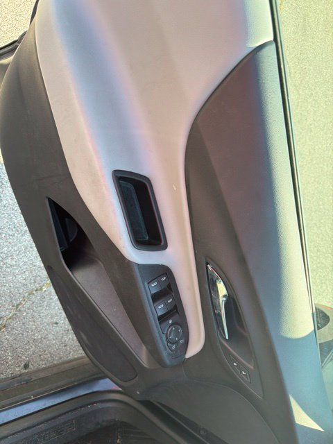 Used 2022 Chevrolet Equinox LT FWD image 33