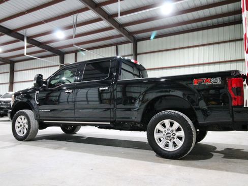 Used 2017 Ford F250 Platinum w/ Platinum Ultimate Package image 7