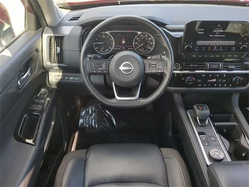 Used 2023 Nissan Pathfinder SL w/ SL Premium Package image 16