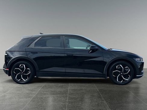 Used 2024 Hyundai Ioniq 5 SEL image 8