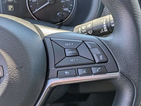 Used 2023 Nissan Kicks SV FWD image 14