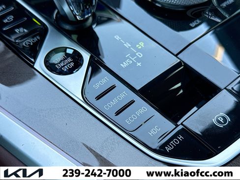 Used 2022 BMW X5 M50i w/ Executive Package image 28