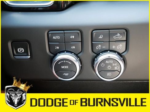 Used 2025 GMC Sierra 3500 Denali Ultimate w/ Snow Plow Prep/Camper Package AWD/4WD image 25
