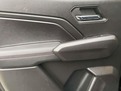 Used 2023 Chevrolet Colorado Z71 w/ Z71 Convenience Package 2 image 10