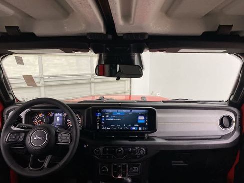 Used 2025 Jeep Wrangler Sport S AWD/4WD image 12