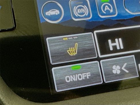 Used 2025 Subaru Outback Wilderness AWD/4WD image 23
