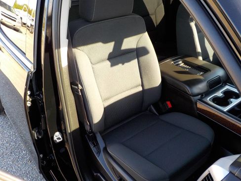 Used 2016 GMC Sierra 1500 SLE w/ Suspension Package, Off-Road image 28