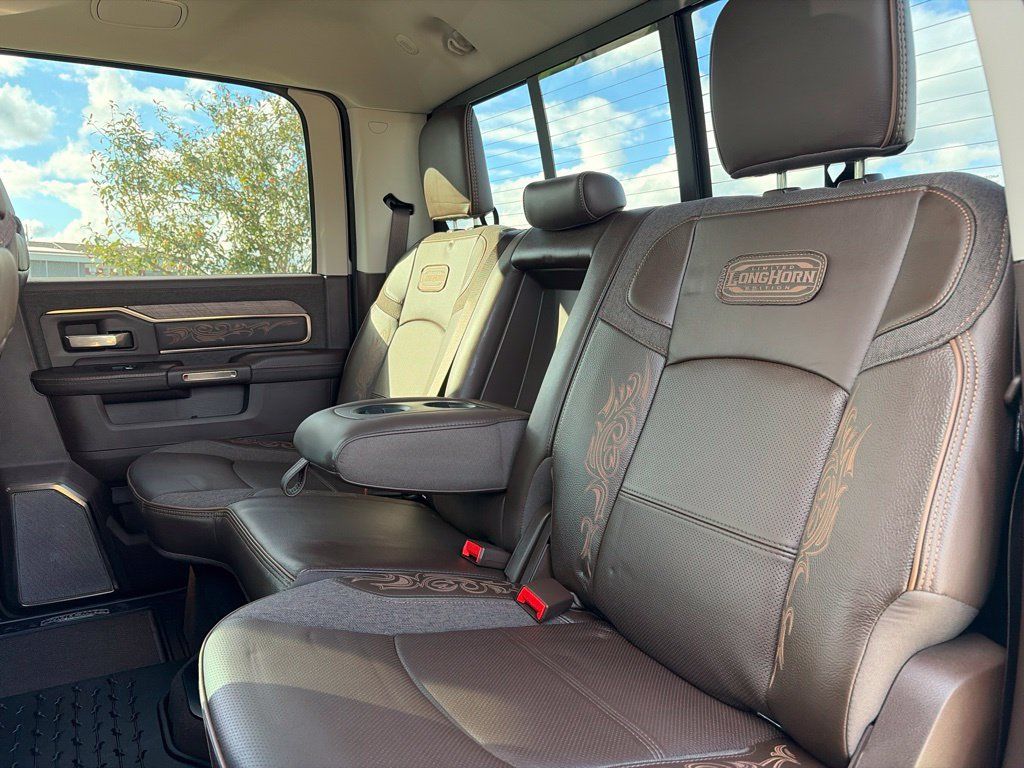 Used 2025 RAM 2500 Limited AWD/4WD image 50