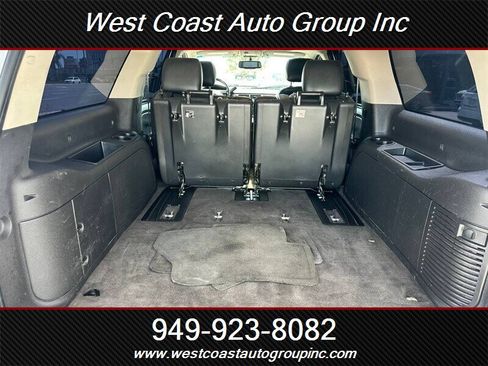 Used 2014 Chevrolet Suburban LT image 14