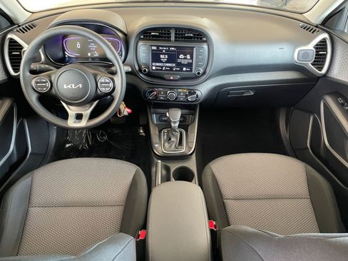 Used 2025 Kia Soul LX w/ LX Technology Package image 31