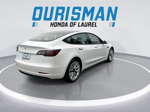 Used 2021 Tesla Model 3 Standard Range Plus image 8