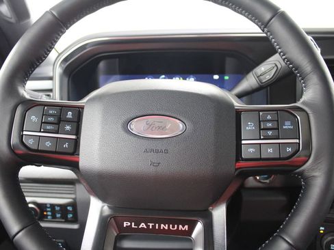 New 2026 Ford F350 4x4 Crew Cab DRW Super Duty image 40