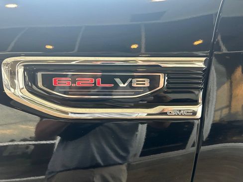 Used 2023 GMC Sierra 1500 SLT w/ SLT Premium Plus Package AWD/4WD image 30