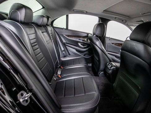 Used 2023 Mercedes-Benz E 350 Sedan image 12