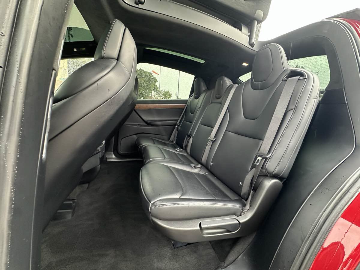 Used 2017 Tesla Model X 100D AWD/4WD image 37