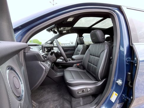 New 2026 Buick Enclave Avenir AWD/4WD image 10