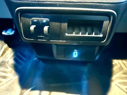 Used 2018 Ford Transit 350 148 Medium Roof RWD image 24
