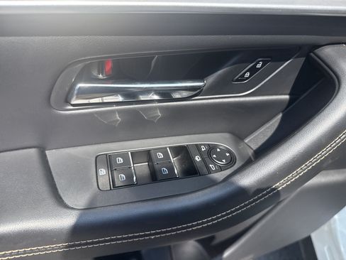 Used 2025 MAZDA CX-70 Plug-In Hybrid w/ Premium Plus AWD/4WD image 17