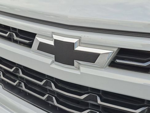 Used 2024 Chevrolet Silverado 1500 RST w/ Z71 Off-Road Package AWD/4WD image 31