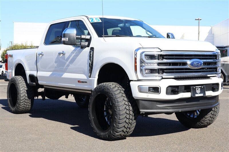 Used 2025 Ford F350 Platinum w/ Platinum Plus Package AWD/4WD image 7