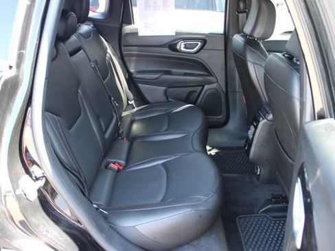 Used 2025 Jeep Compass Trailhawk w/ Trailhawk Elite Group AWD/4WD image 47