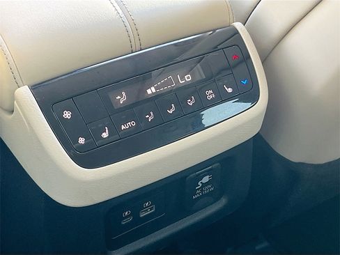 Used 2025 INFINITI QX60 Sensory w/ Vision Package image 27