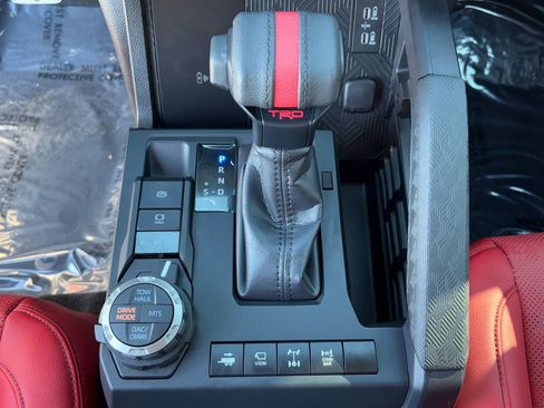 Certified 2025 Toyota Tacoma TRD Pro image 30