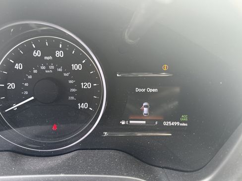 Used 2021 Honda HR-V EX image 11