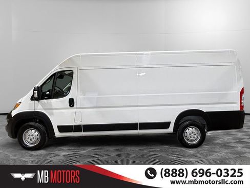 Used 2023 RAM ProMaster 3500 w/ Driver Convenience Group image 8