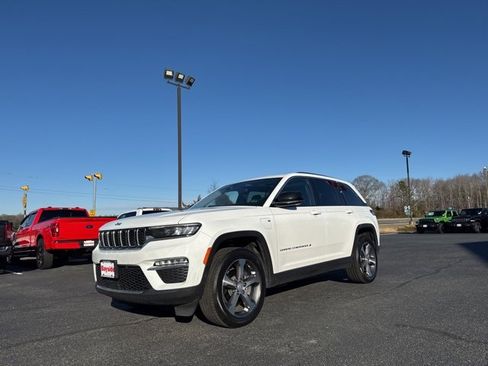 Used 2022 Jeep Grand Cherokee Limited 4xe image 16