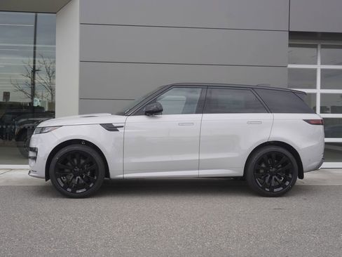 New 2026 Land Rover Range Rover Sport Dynamic SE AWD/4WD image 8