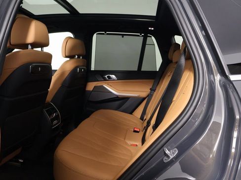 Used 2026 BMW X5 sDrive40i w/ Climate Comfort Package image 11