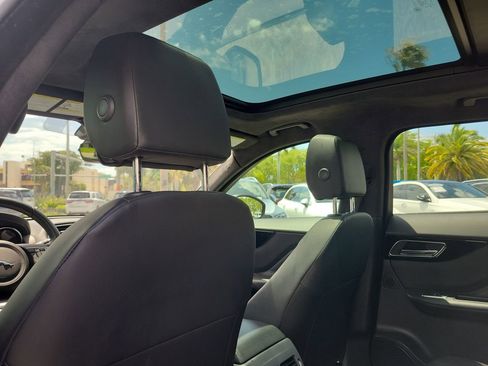 Used 2020 Jaguar F-PACE Premium AWD/4WD image 14