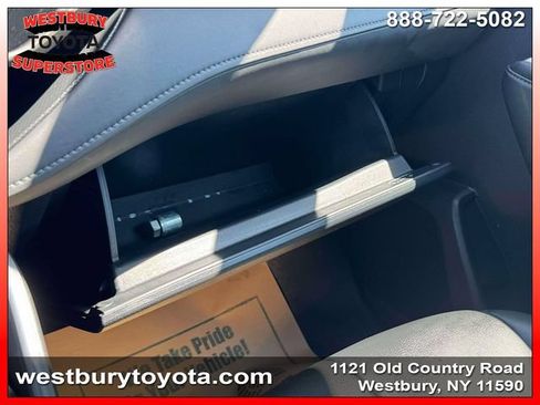 Certified 2024 Toyota Highlander XLE AWD/4WD image 37