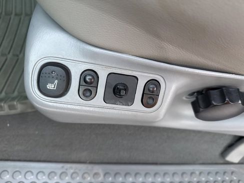 Used 2005 Ford F250 Lariat image 30