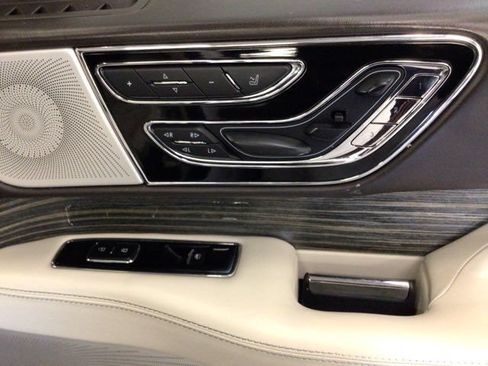 Used 2019 Lincoln Navigator Black Label w/ Cargo Package AWD/4WD image 13