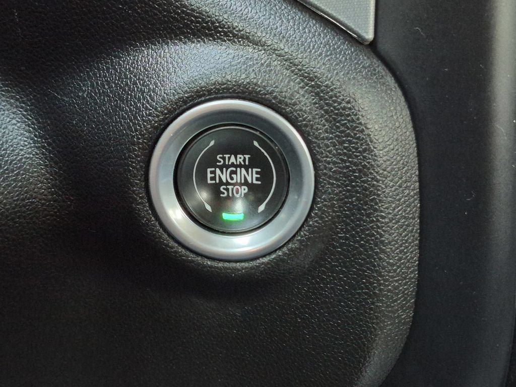 Used 2022 GMC Sierra 1500 Elevation w/ Driver Alert Package I AWD/4WD image 19