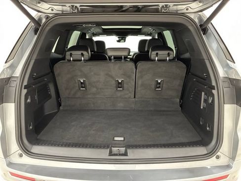 Used 2025 Buick Enclave Avenir w/ Super Cruise Package AWD/4WD image 17