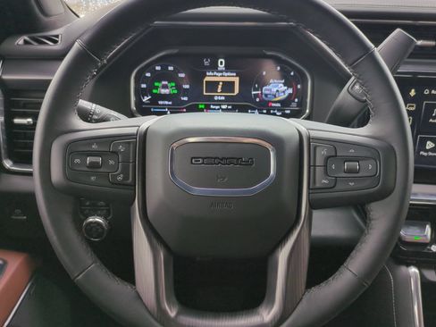 Used 2025 GMC Sierra 2500 Denali Ultimate AWD/4WD image 34